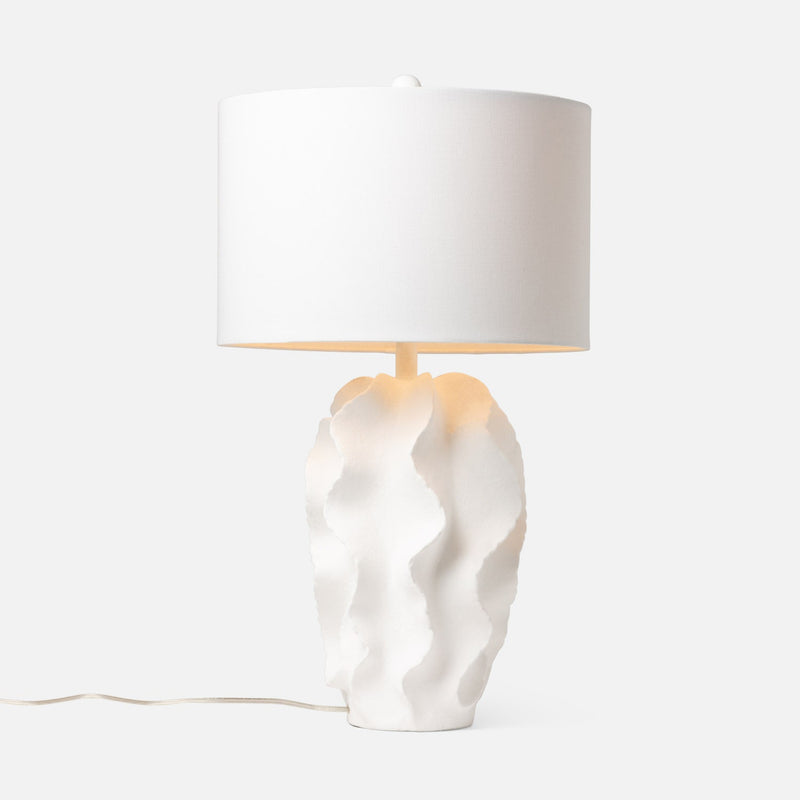 Bethany lamp in matte white resin