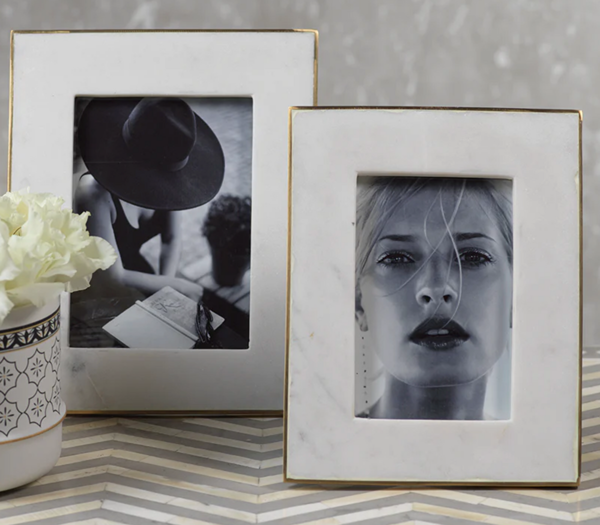 5x7 Marmo marble photo frame with brass edge